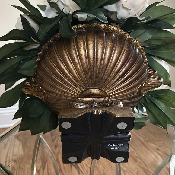 🤩 Stunning Custom Floral Arrangement